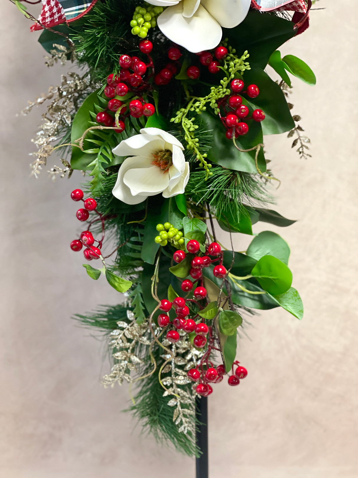 34" Magnolia Christmas Grace Teardrop Swag Design 2