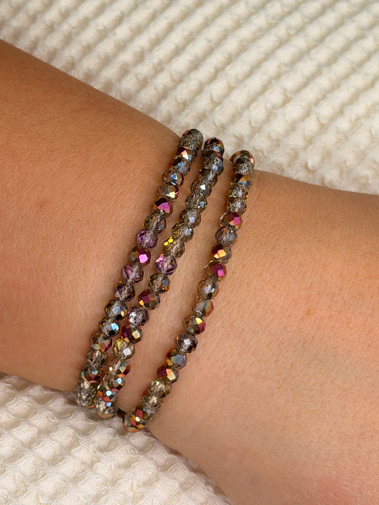 Purple to Gray Transitioning Stretchy Facet Mila-Mix Bracelet