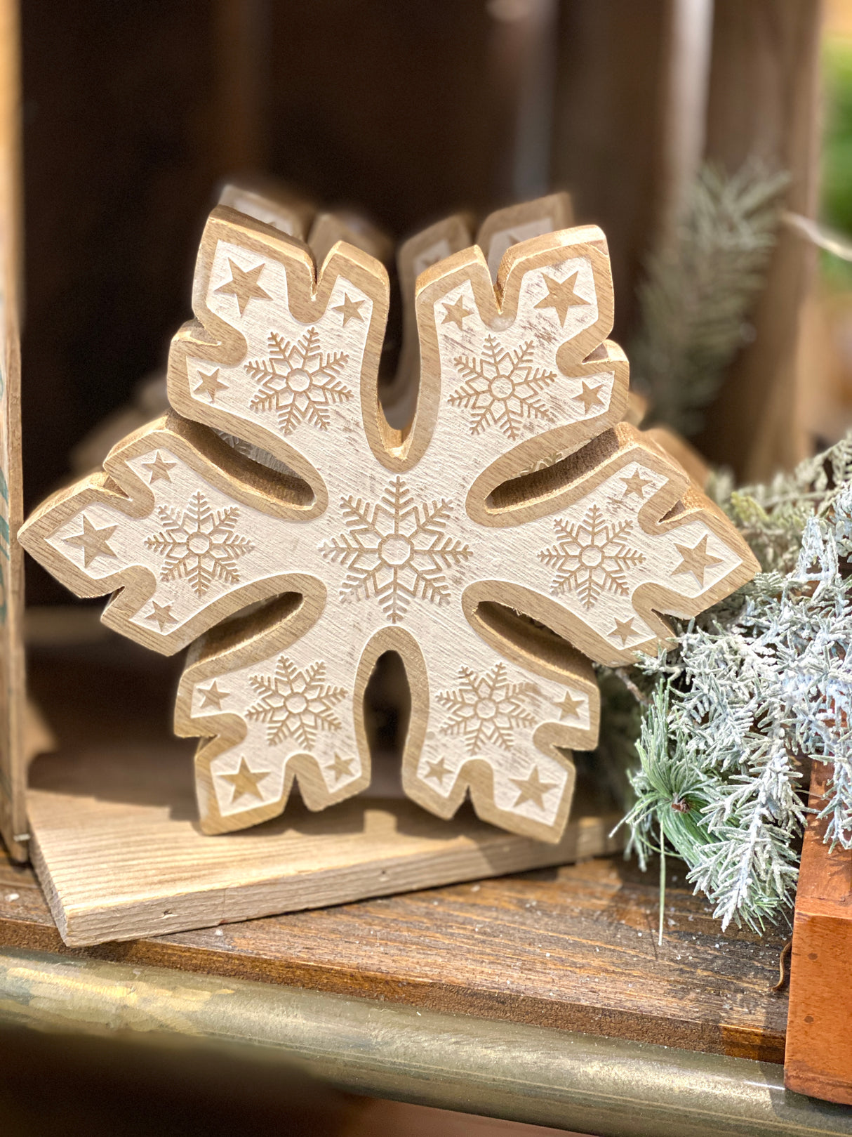 Mango Wood Snowflakes
