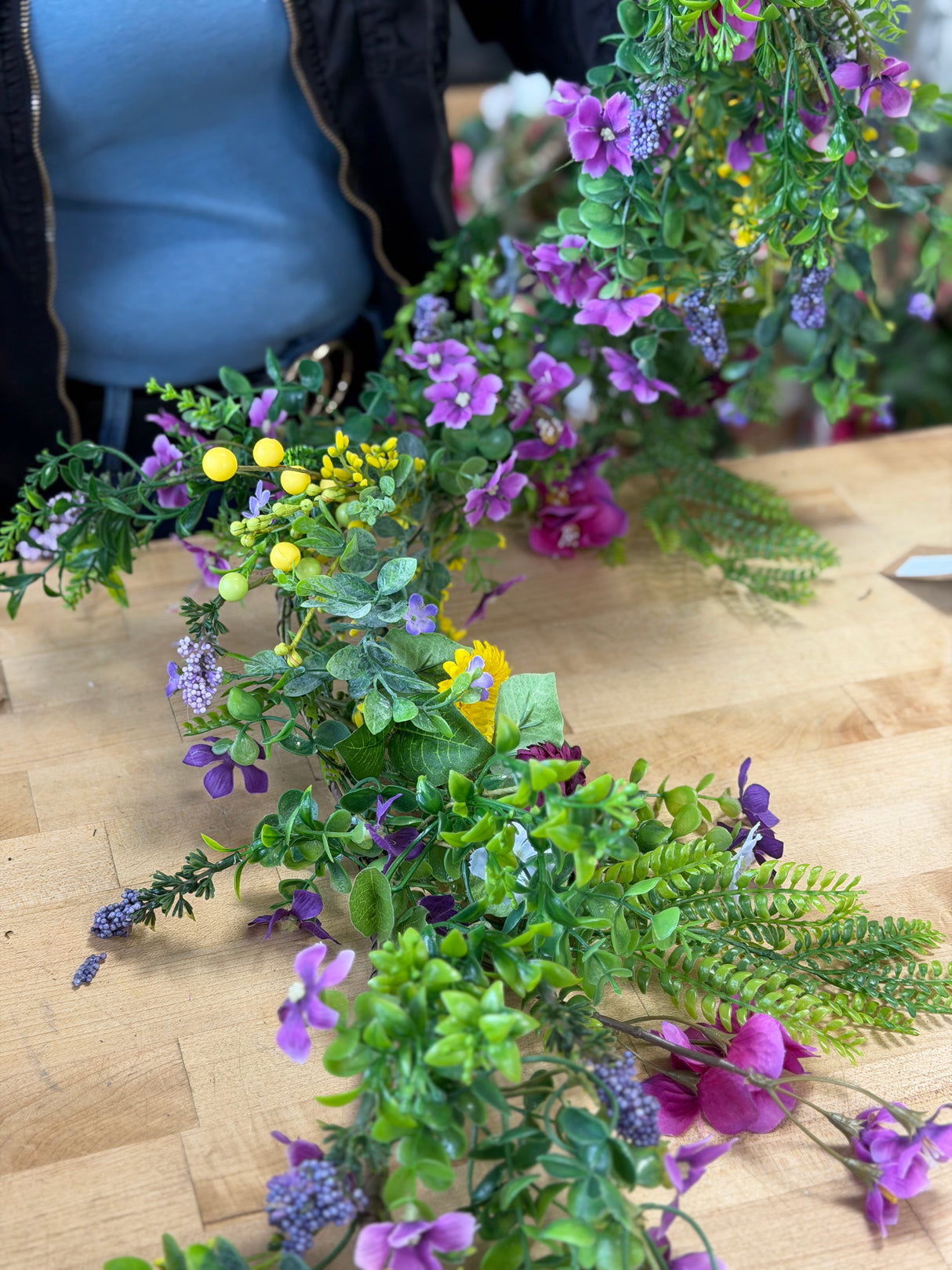 6' Mixed Chrysanthemum Garland