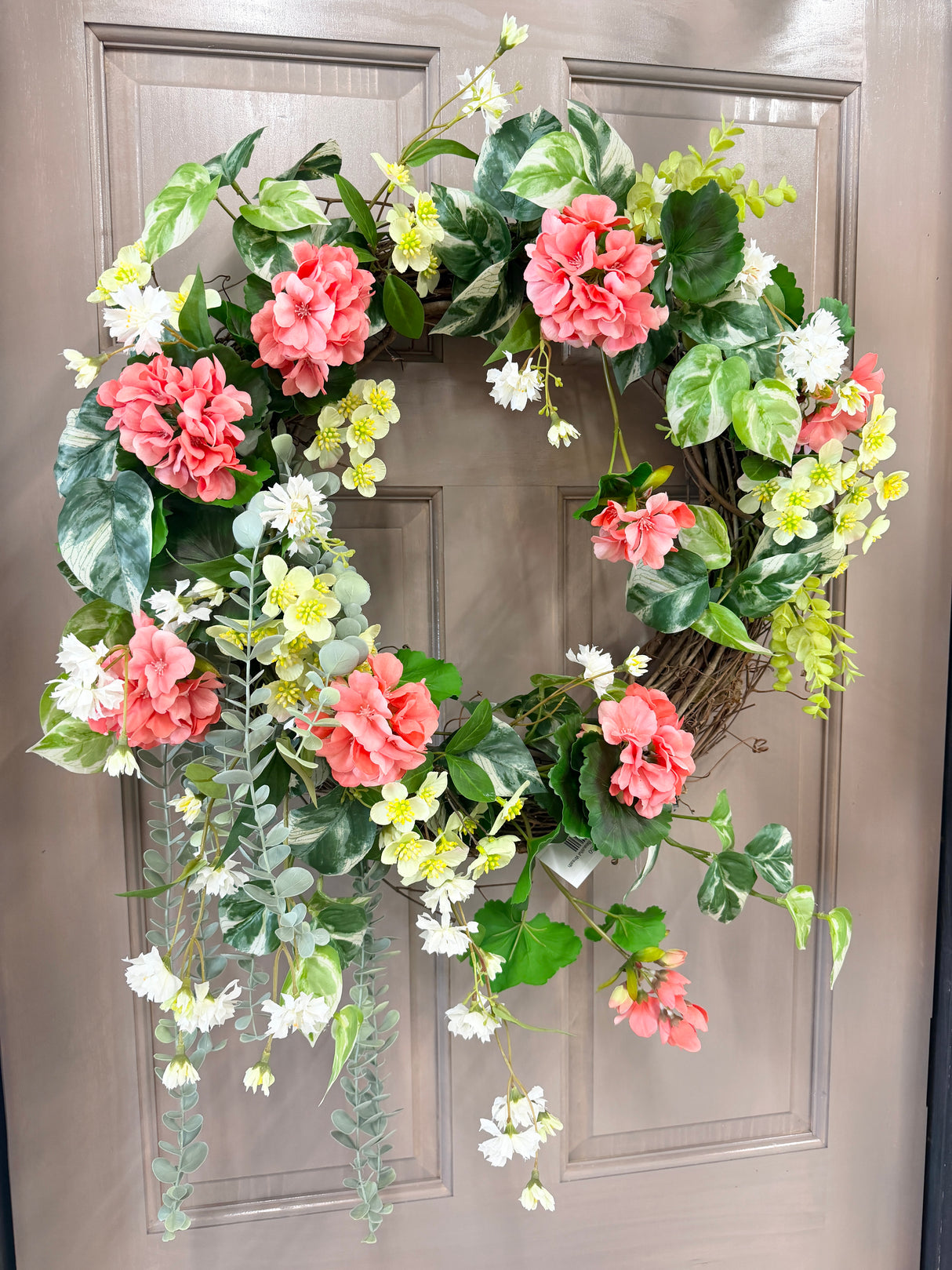 31" Hey Beautiful Wreath