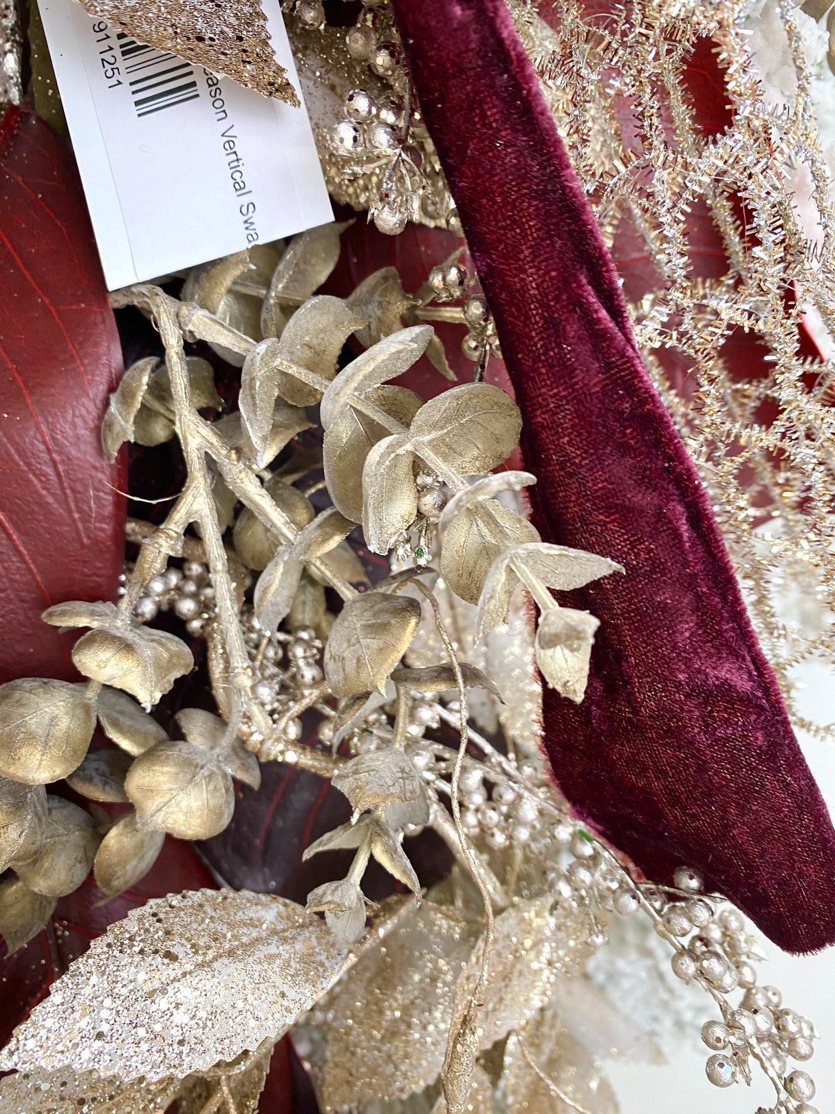 26" Magic Of The Season Vertical Swag