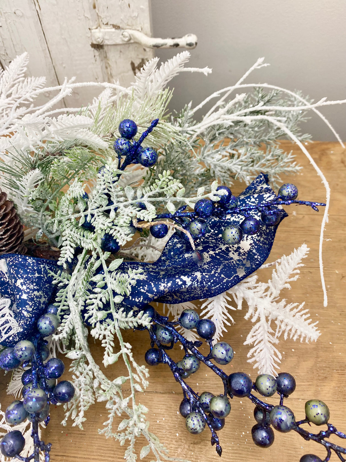 27" Frosted Serenity Swag