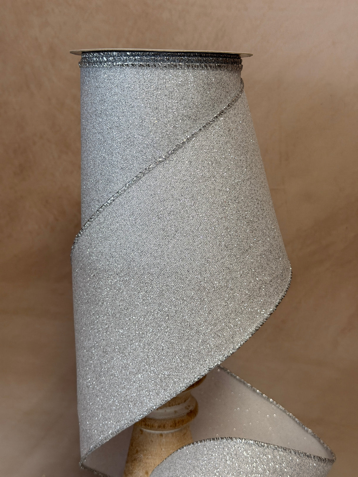 Wonderful Time Ribbon Bolt