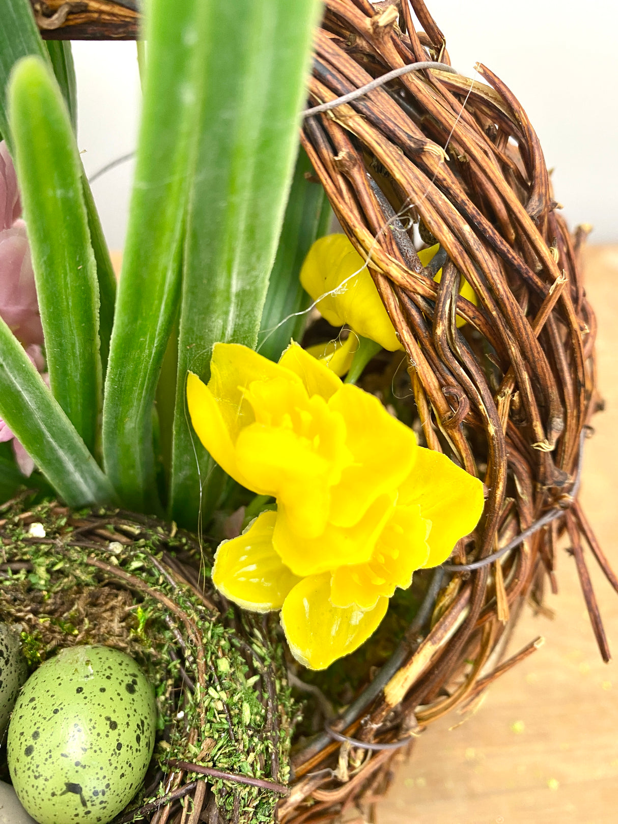 9" Simply Spring Centerpiece