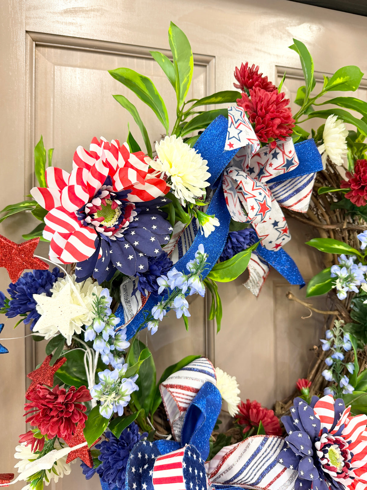 24" Hats Off America Wreath