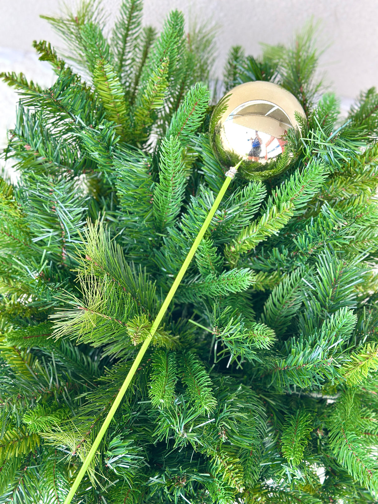 Shiny Champagne Ornament Stake