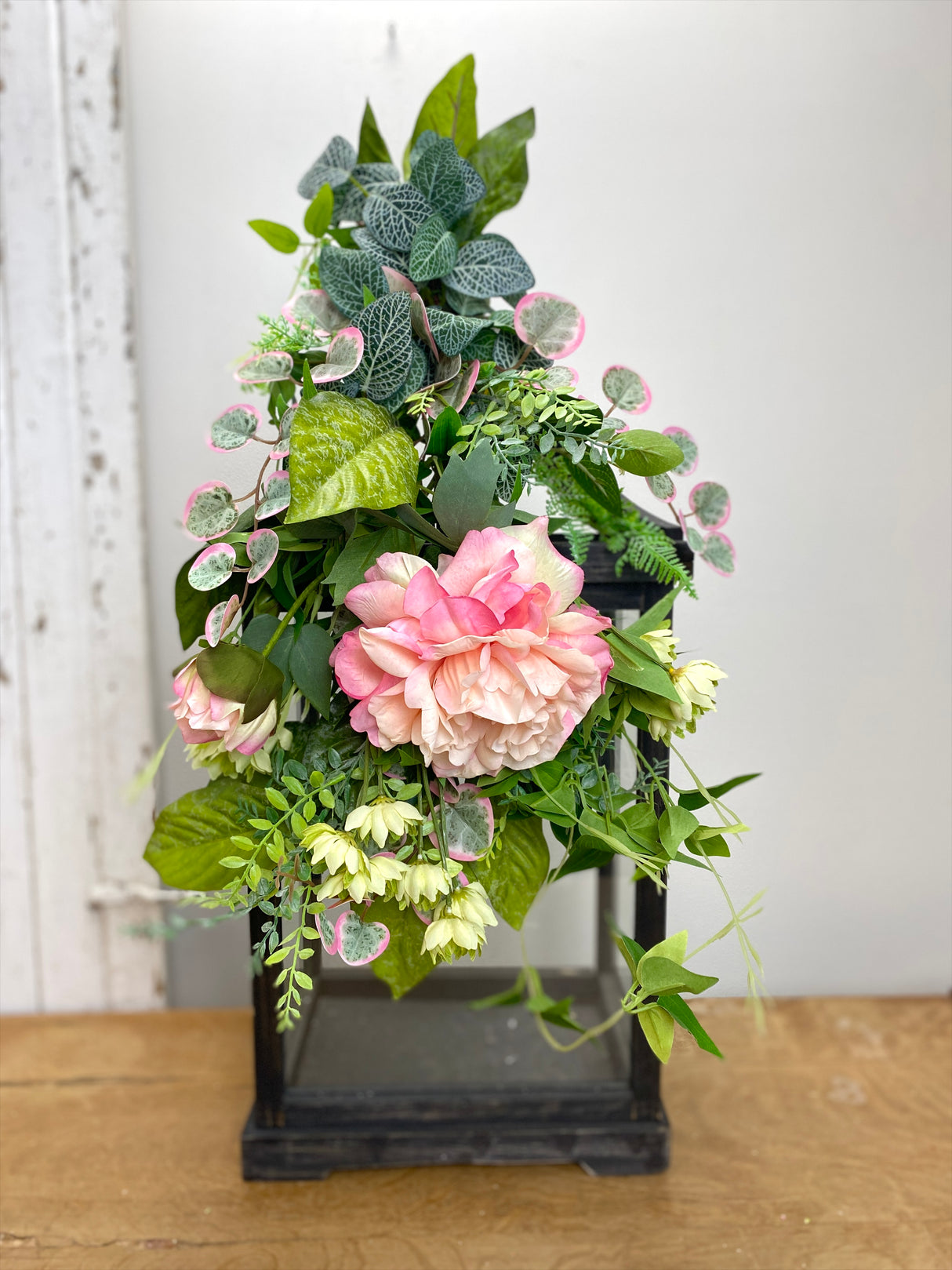 24" Petals and Promises Vertical Swag