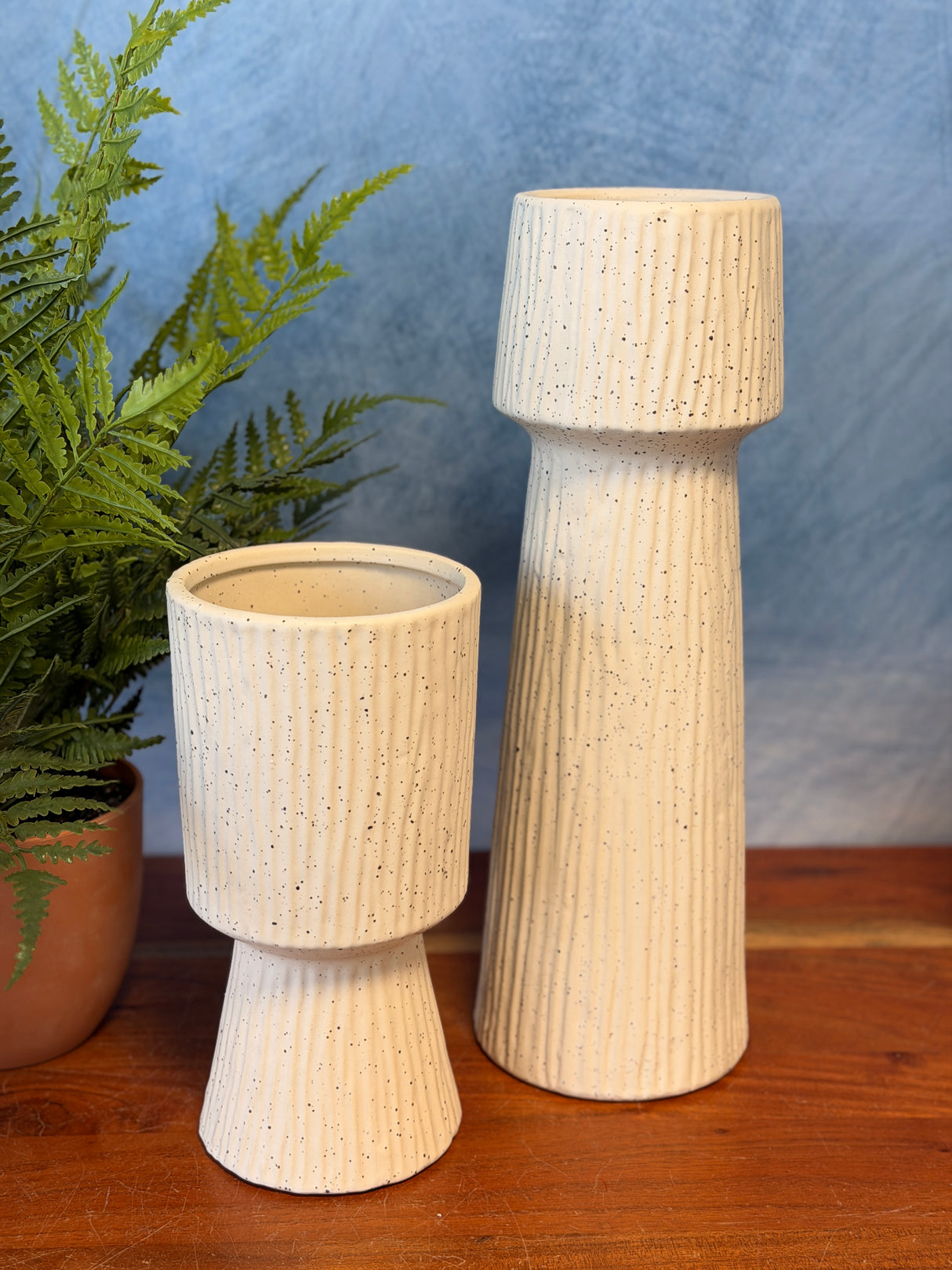 Short Capped Textured Vase