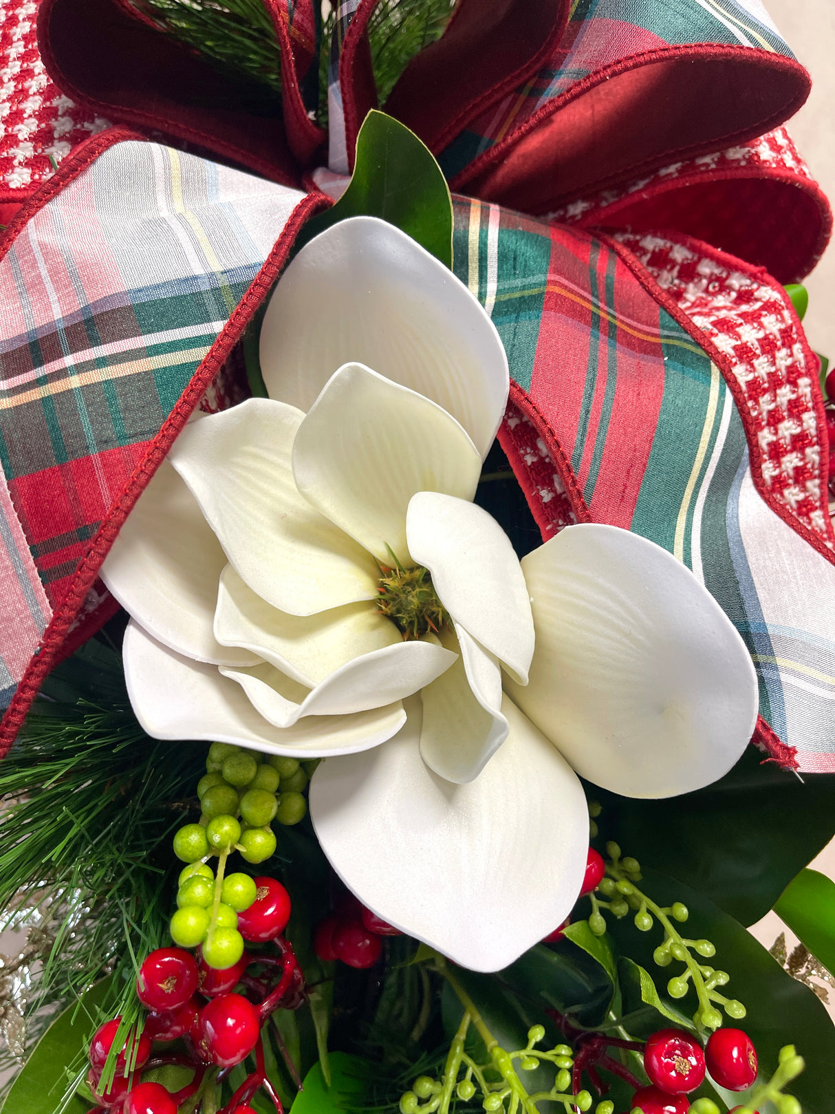34" Magnolia Christmas Grace Teardrop Swag Design 2