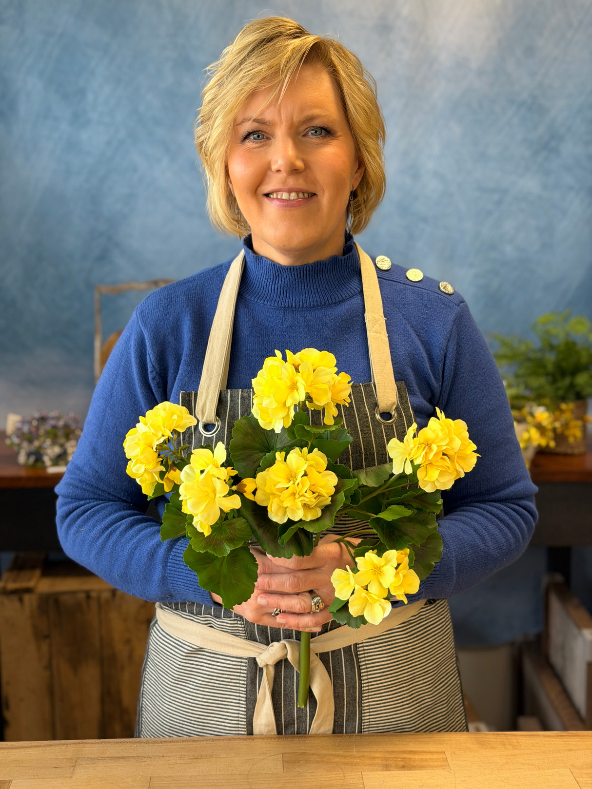 UV Protect Real Touch Yellow Geranium Bush