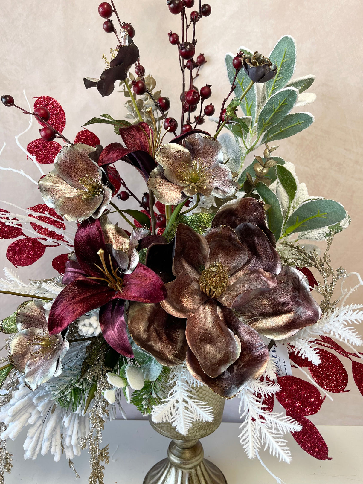 32" Frozen Beauty Centerpiece