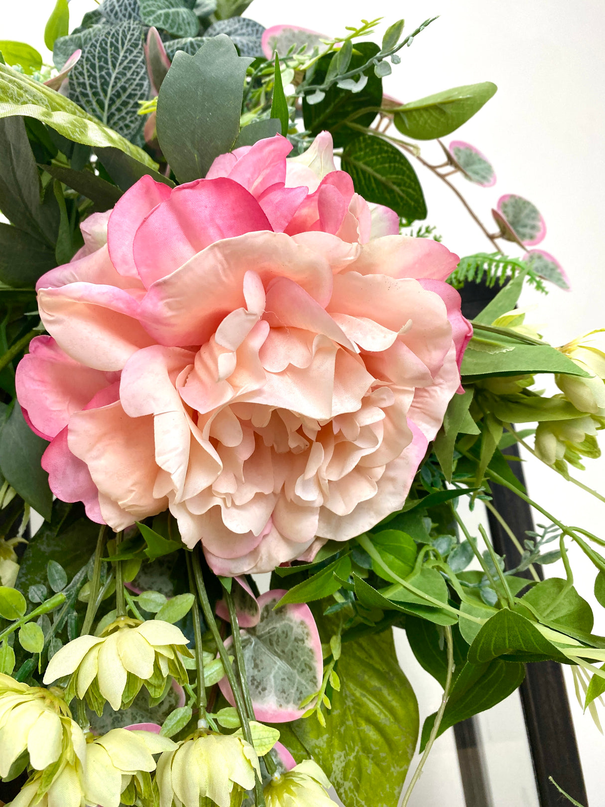 24" Petals and Promises Vertical Swag