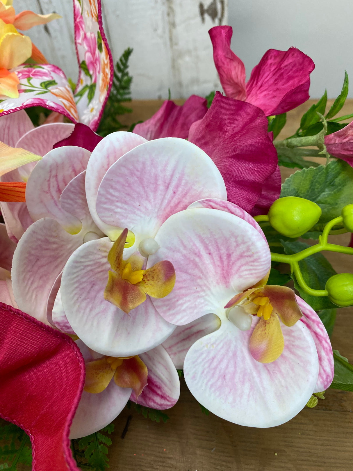 25" Aloha Orchid Dream Swag