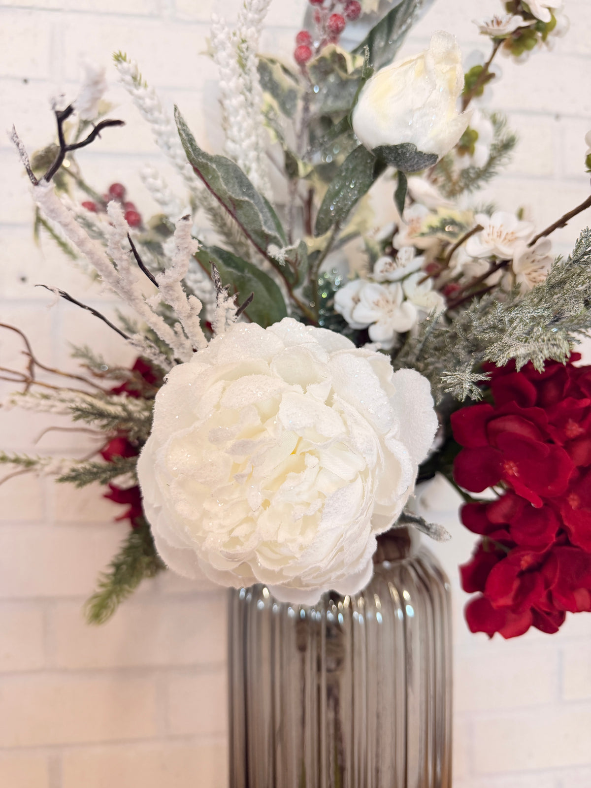 29" Yuletide Romance Drop-In