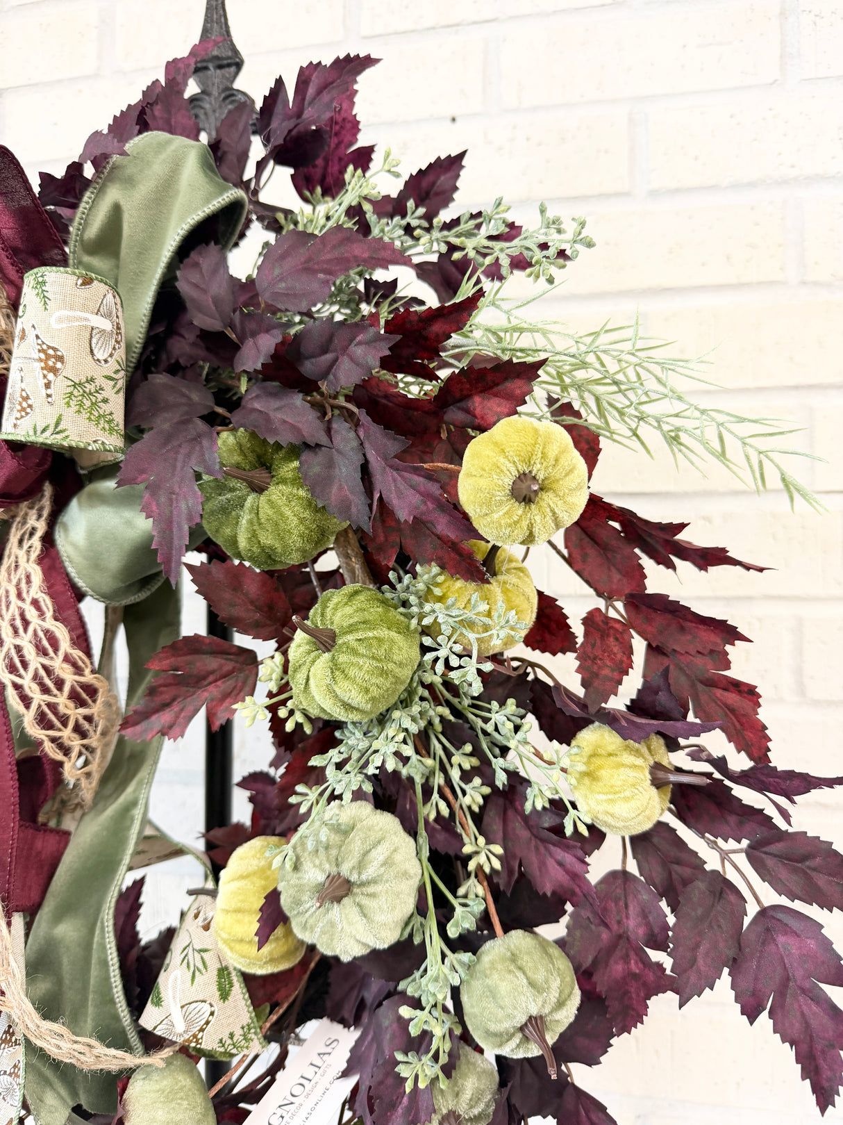 23" Moss & Merlot Wreath