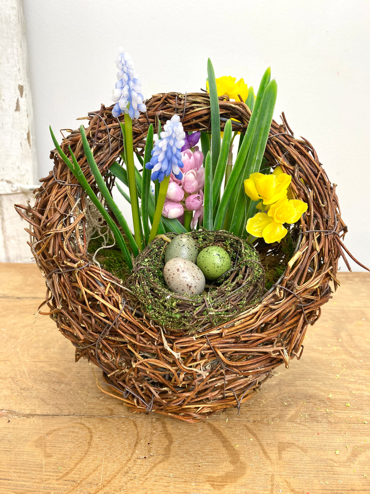 9" Simply Spring Centerpiece