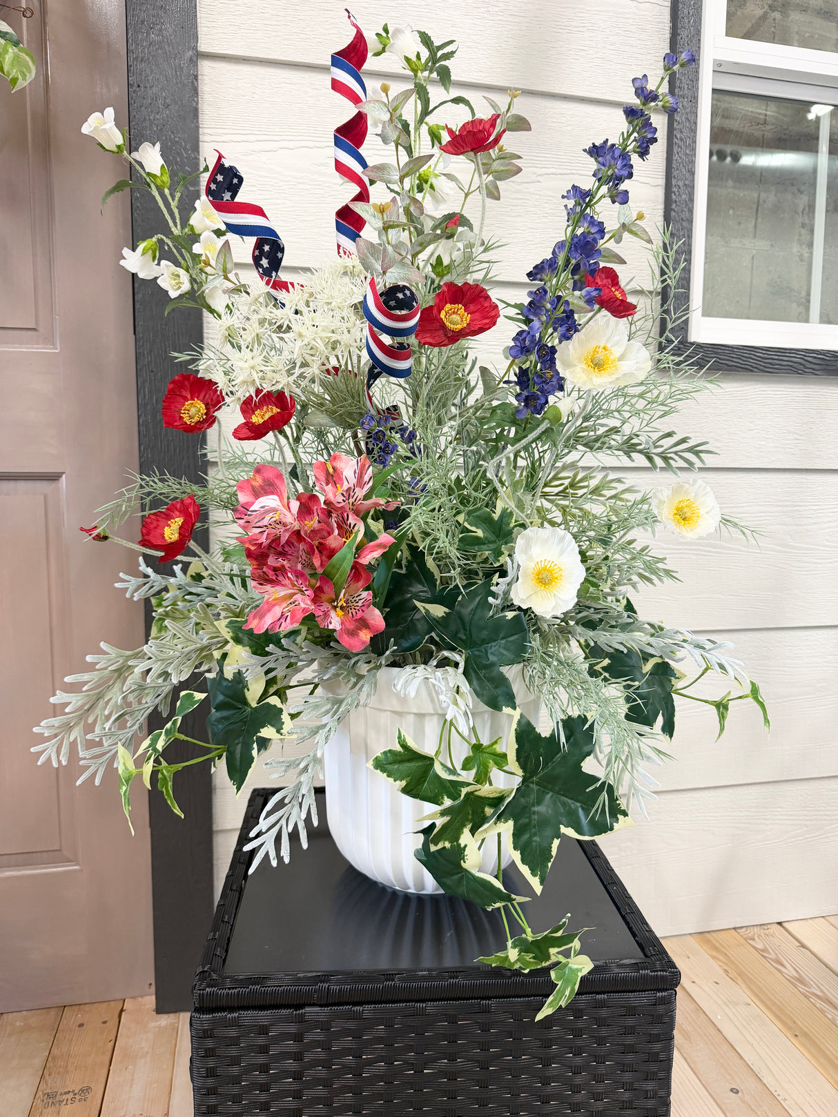 34" Fabulous Fourth Porch Pot