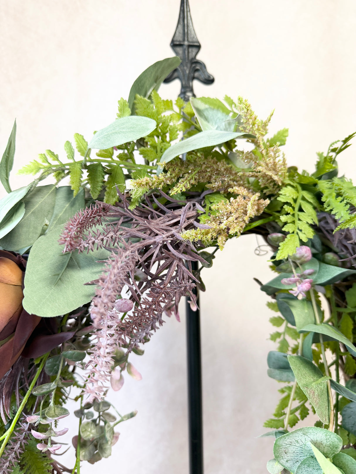 23" Free Spirit Wreath