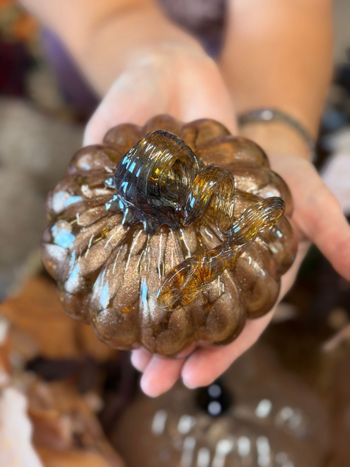 Cortland Glass Curly Stem Pumpkin
