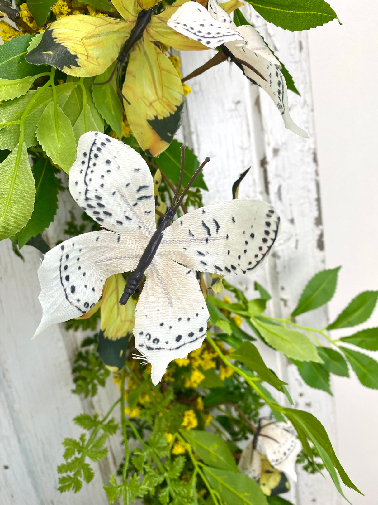 65" Golden Flutter Garland