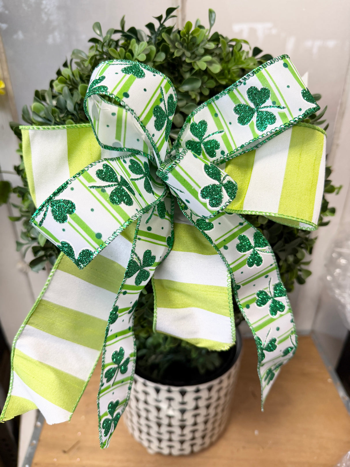 10" Lucky Shamrock Bow