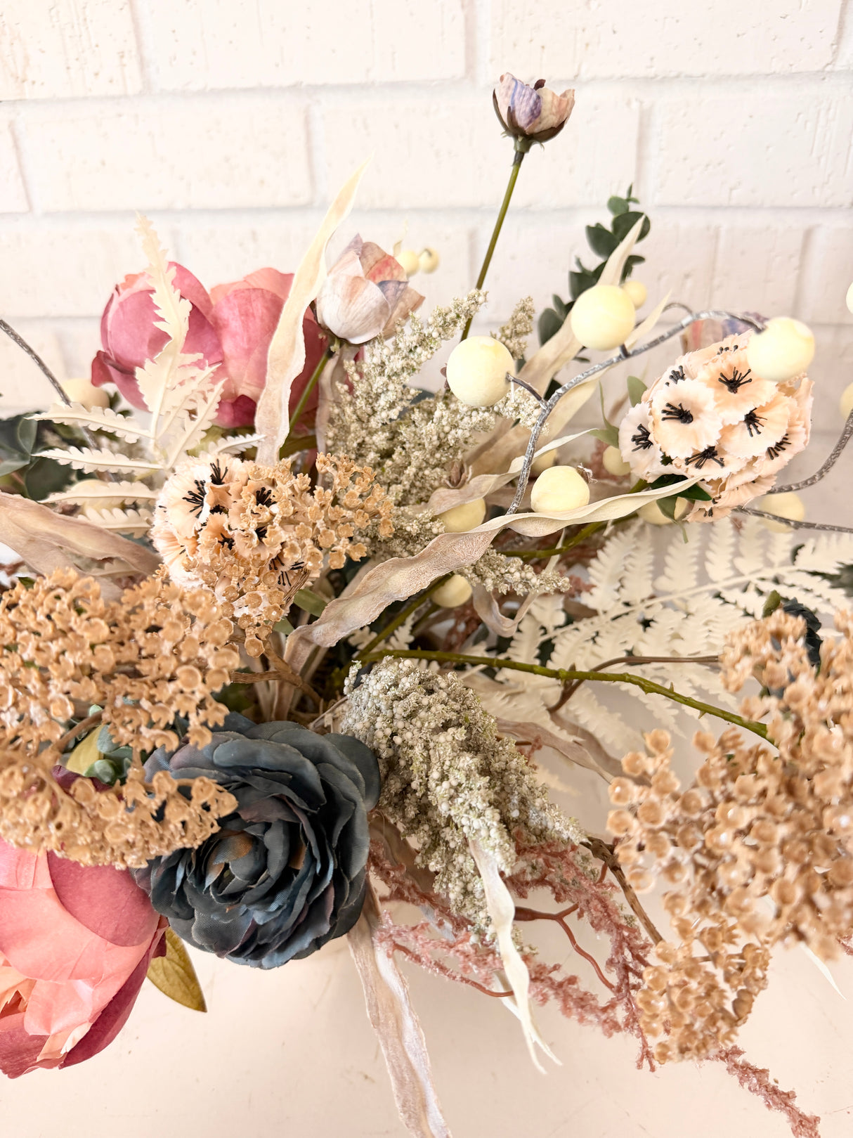 27" Mauve Magic Centerpiece