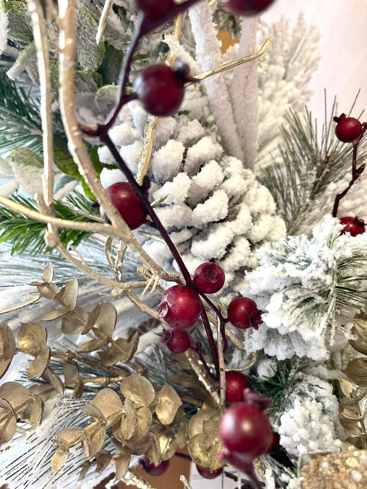 68" The Magic Of Winter Garland