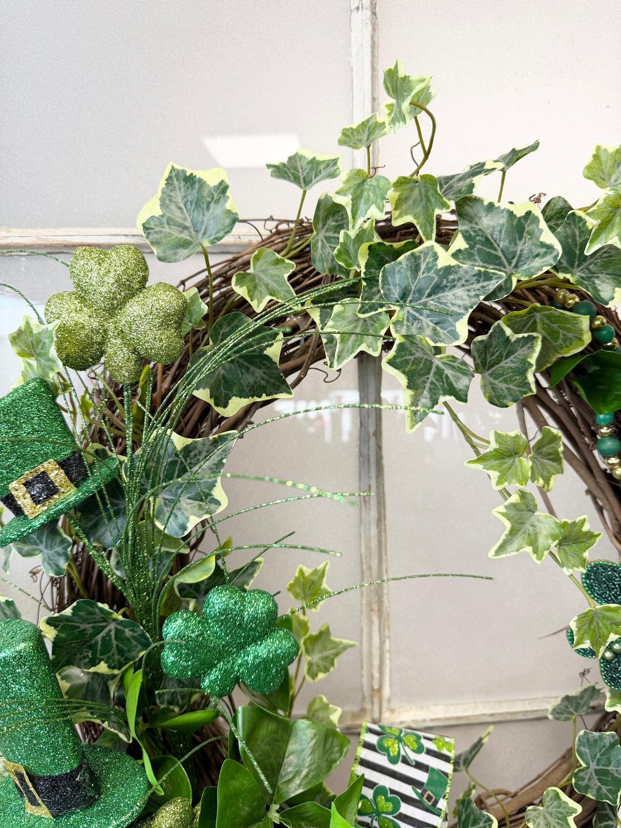 23" Feeling Lucky Wreath