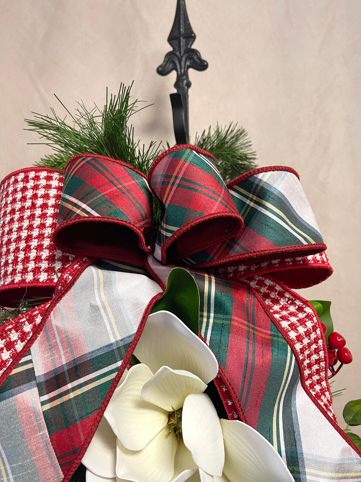 34" Magnolia Christmas Grace Teardrop Swag Design 2