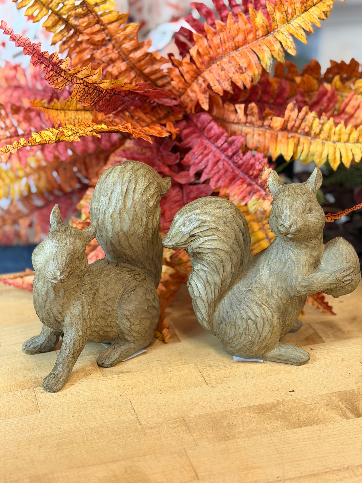 Antique Brown Resin Chalet Squirrel - 2 Styles