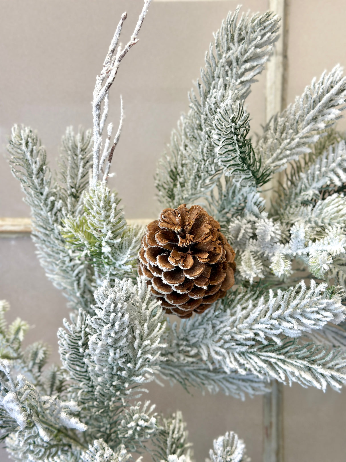 22" Snowfall Pine Wreath