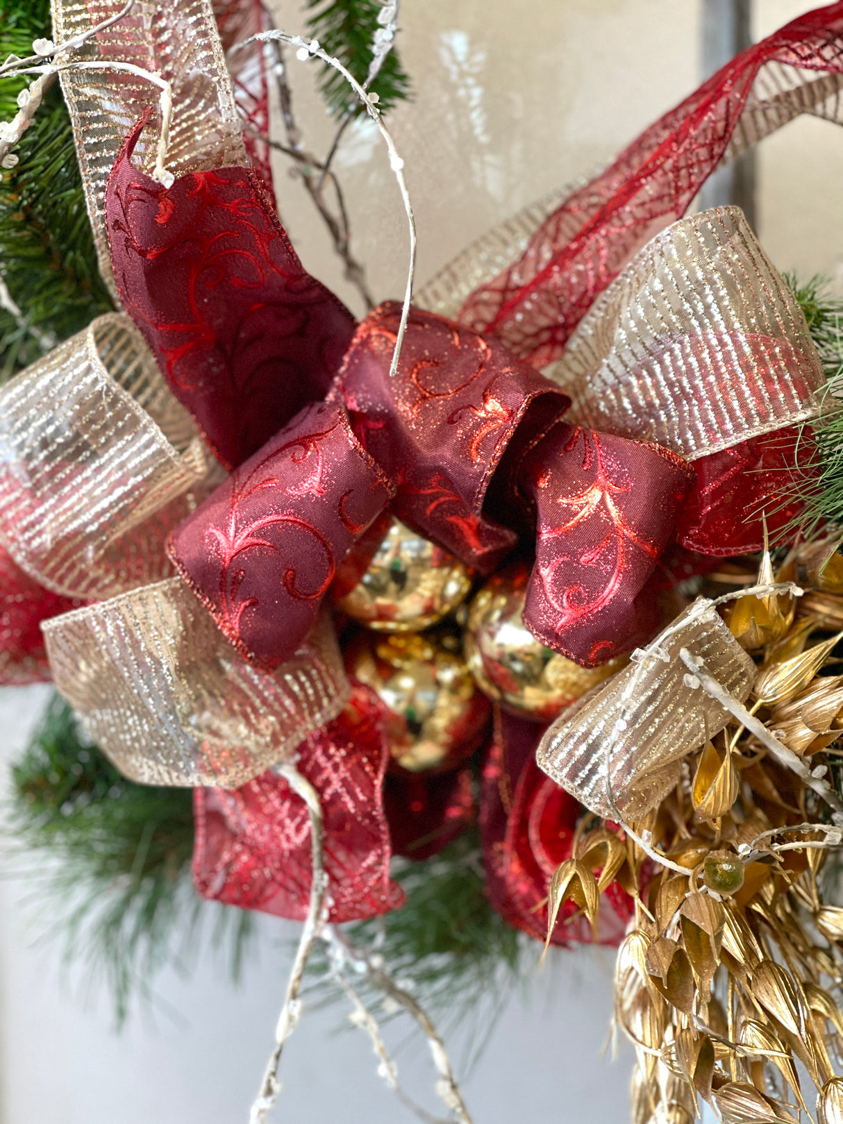 27" Christmas Traditions Wreath