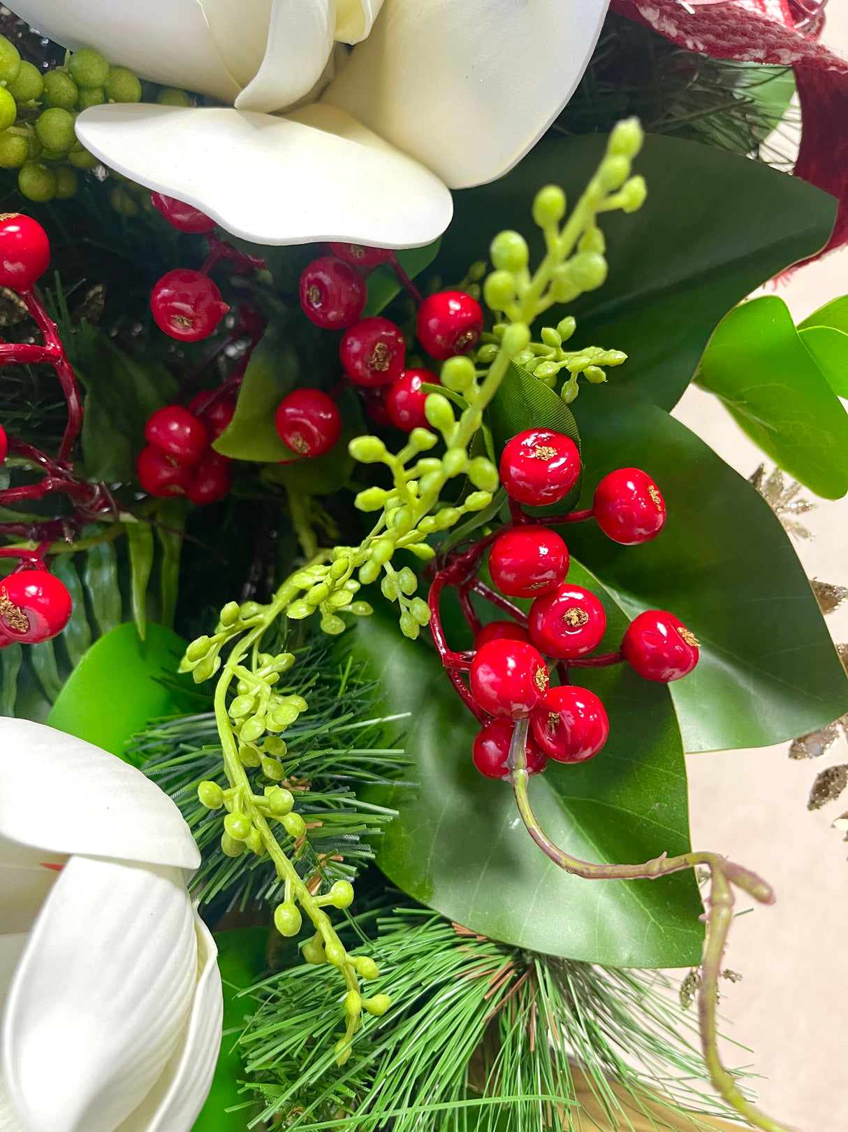 34" Magnolia Christmas Grace Teardrop Swag Design 2