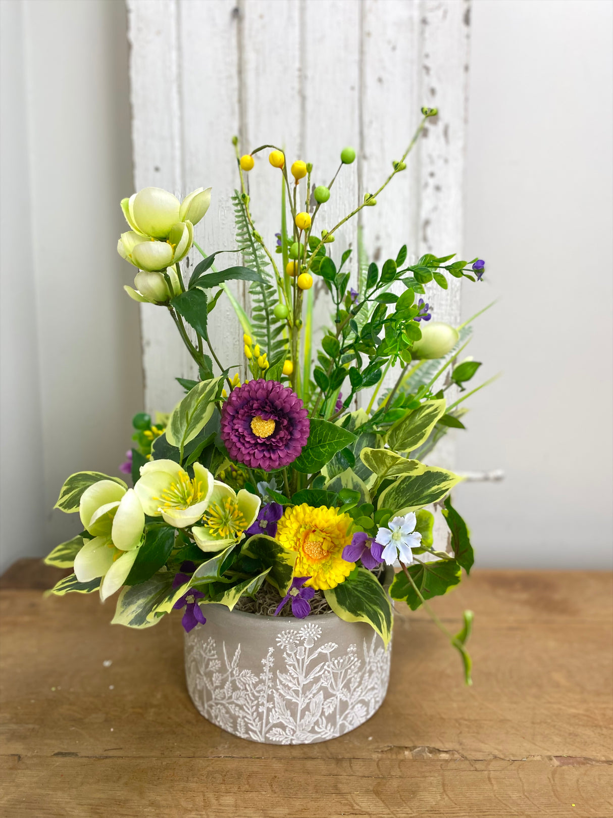 17" Chrysanthemum Creation Centerpiece