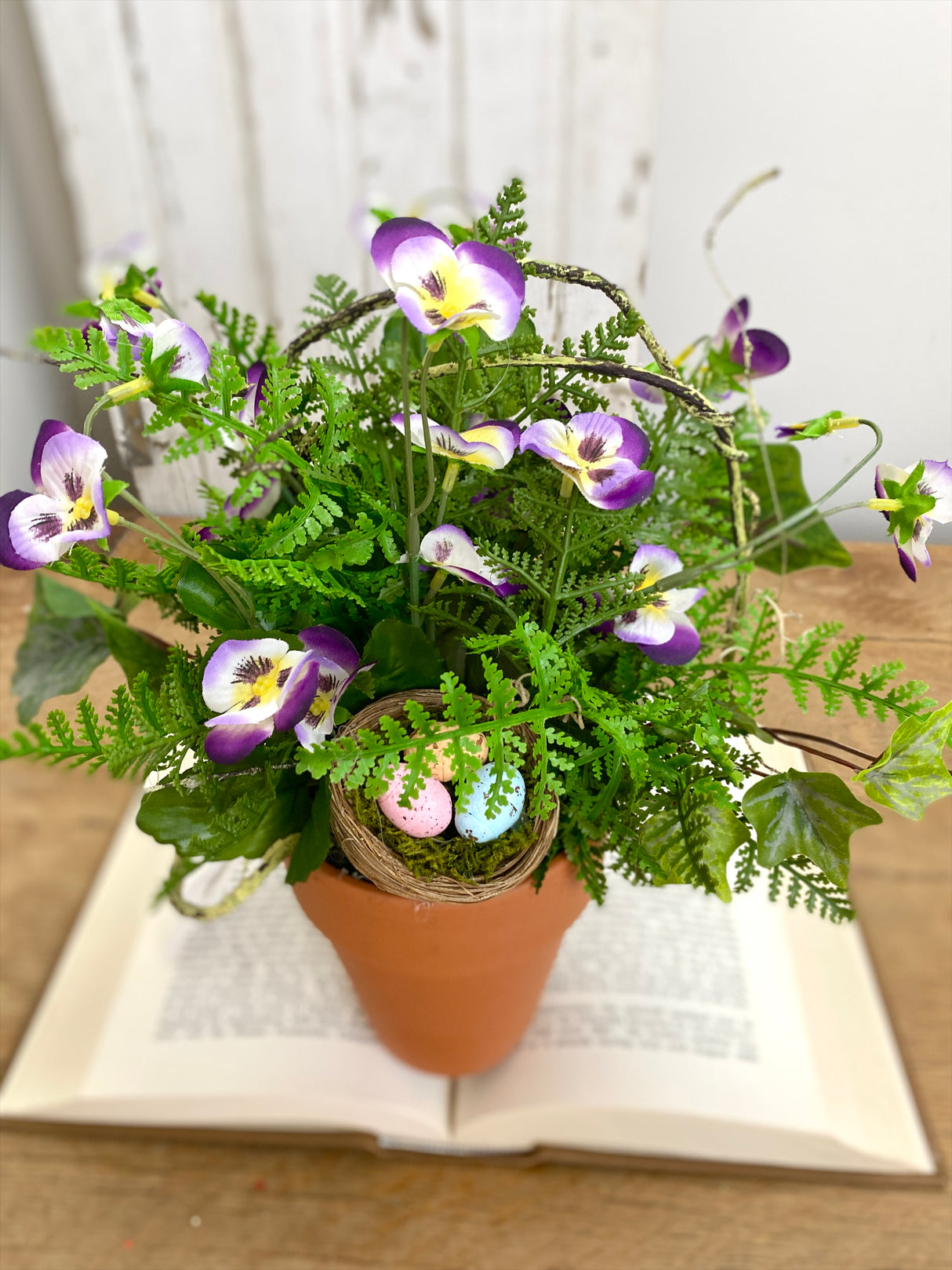 10" Hunting Eggs Centerpiece