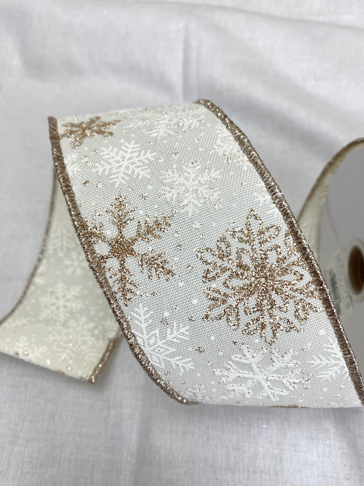 2.5" Snowflake Metallics Ribbon Bolt