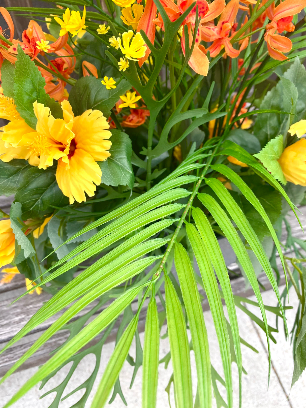 32" Pineapple Paradise Porch Pot