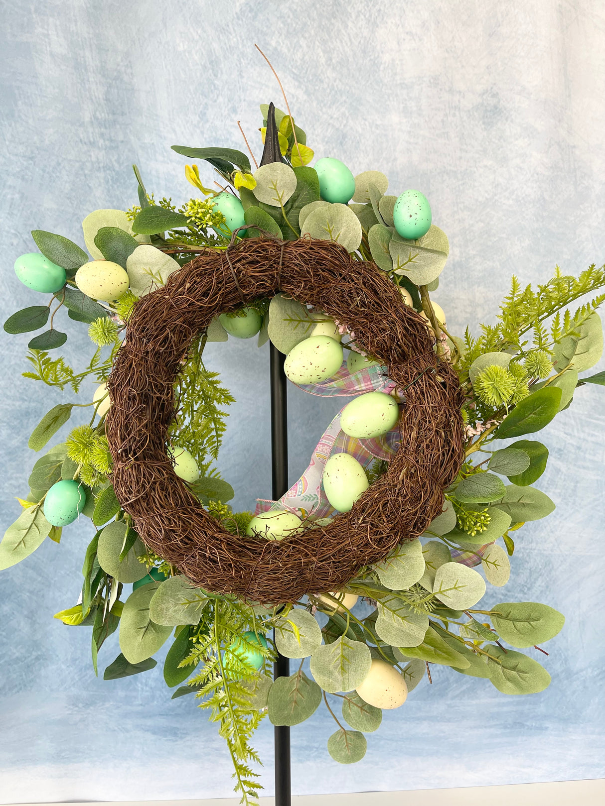25" Eggstra Wreath