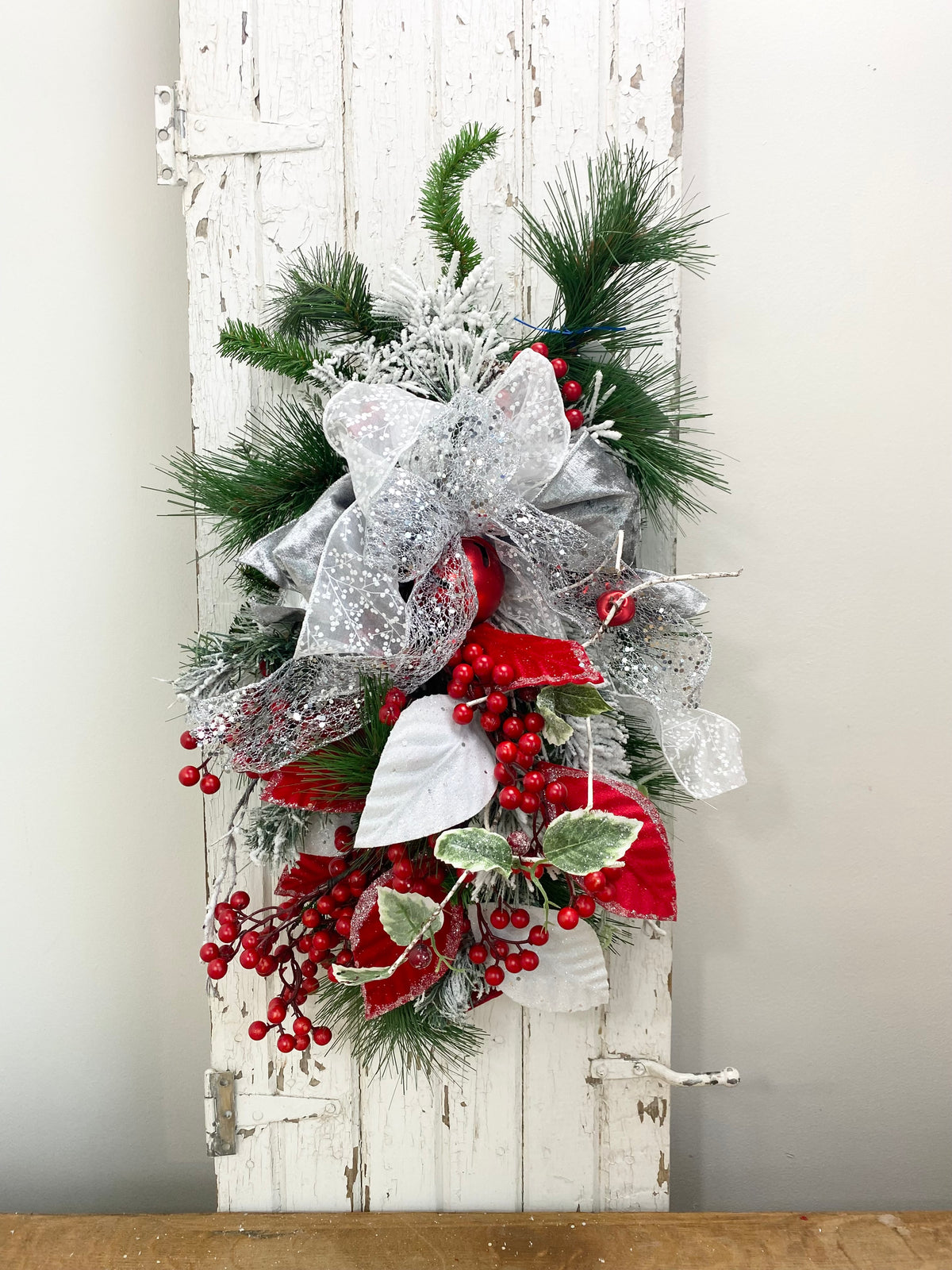 26" Fun & Festive Swag