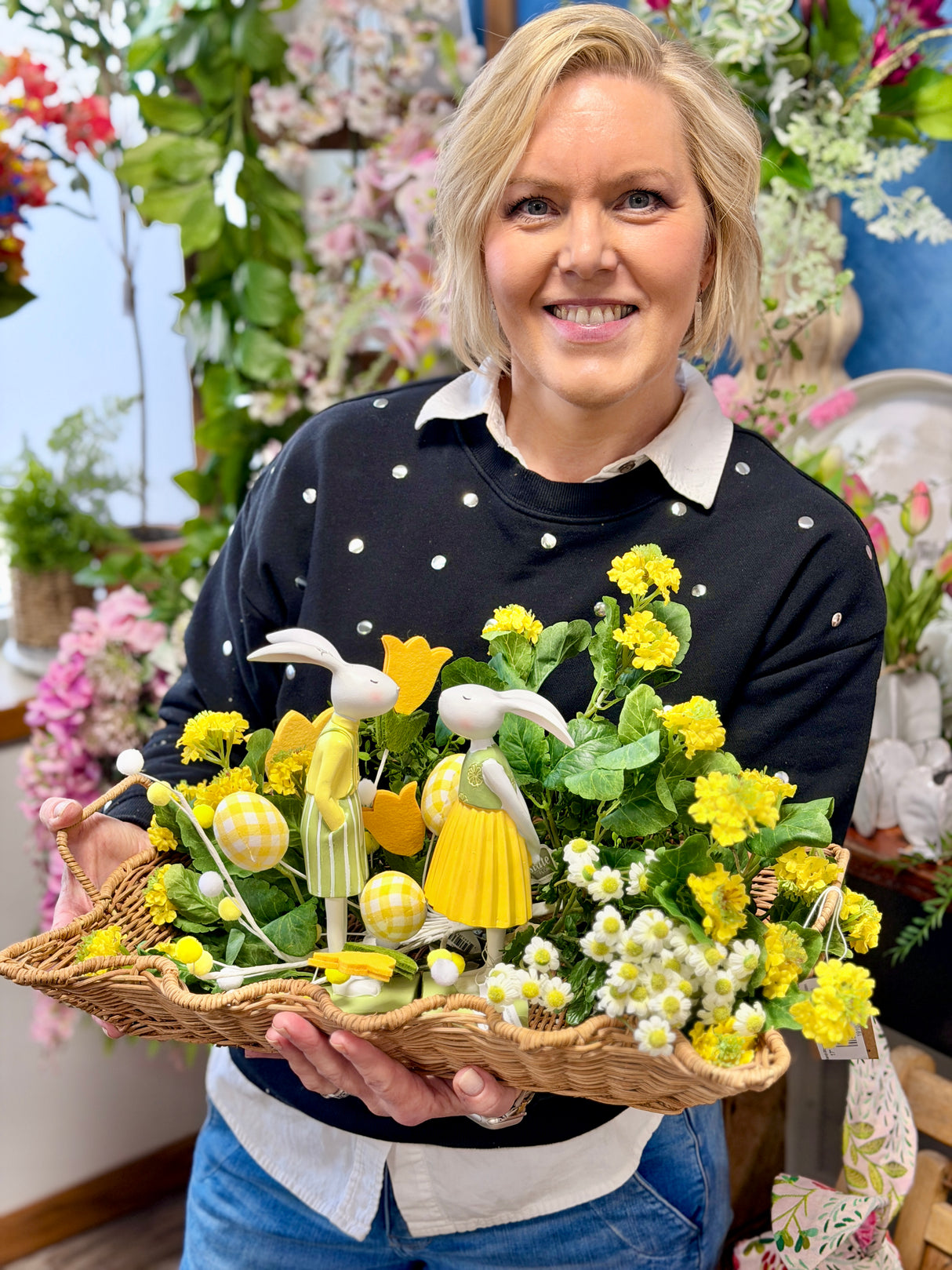 Hand-Woven Rattan Scalloped Nesting Tray - 2 Sizes