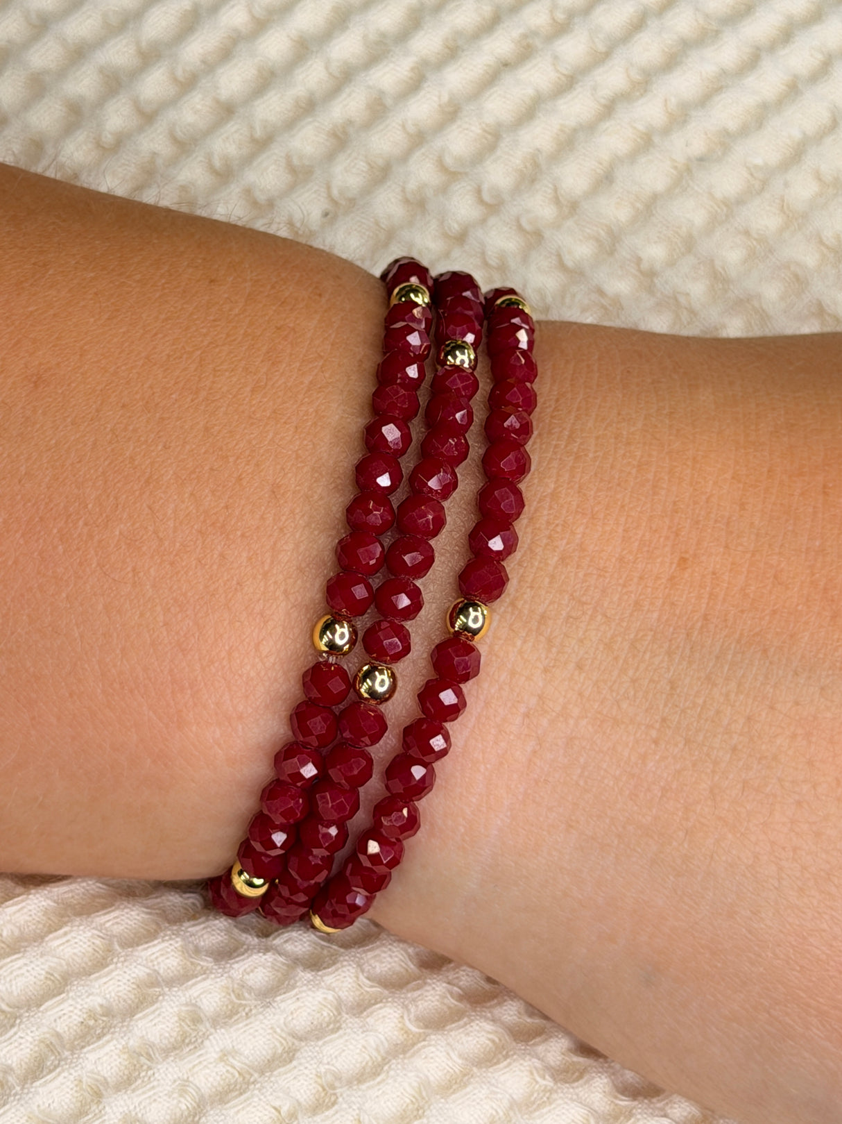 Cherry Red with Gold Ball Stretchy Facet Mila-Mix Bracelet
