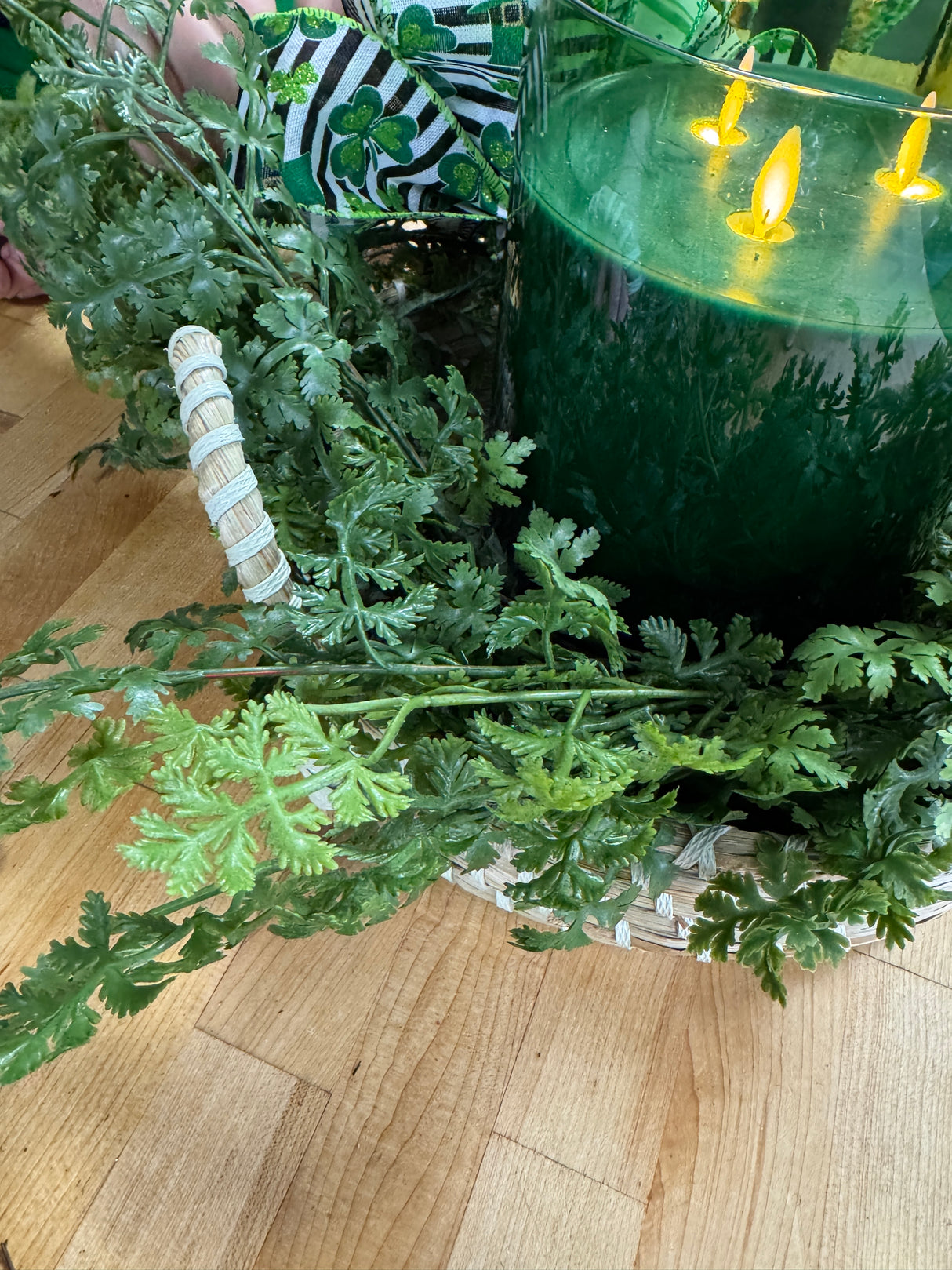 6' Featherfew Garland