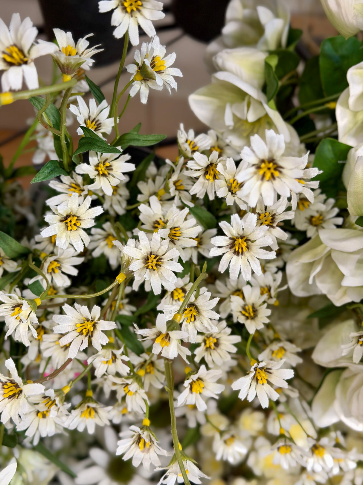 Cream White Wild Daisy Spray
