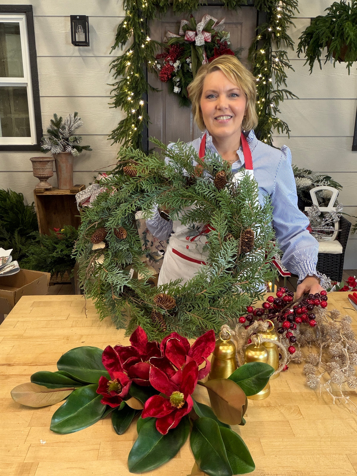 Velvet Magnolia Thistle Wreath Kit