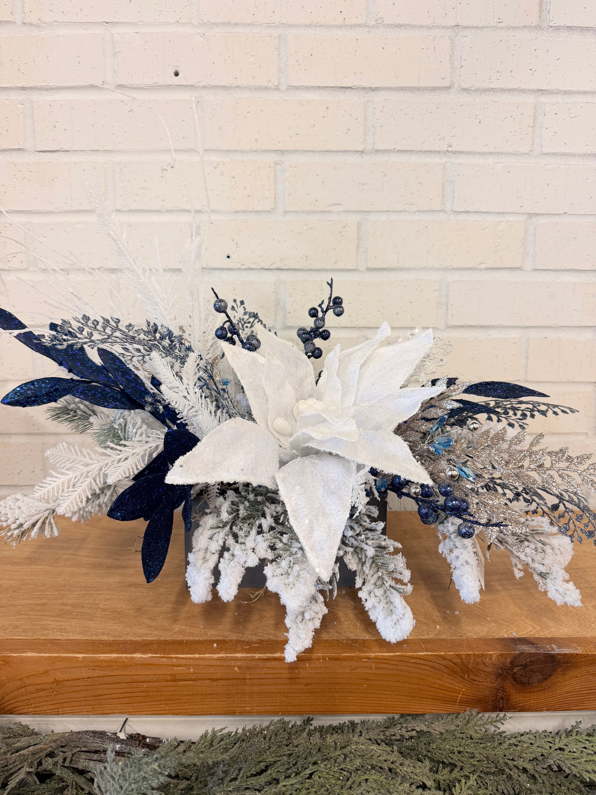 23" Glacier Blue Centerpiece