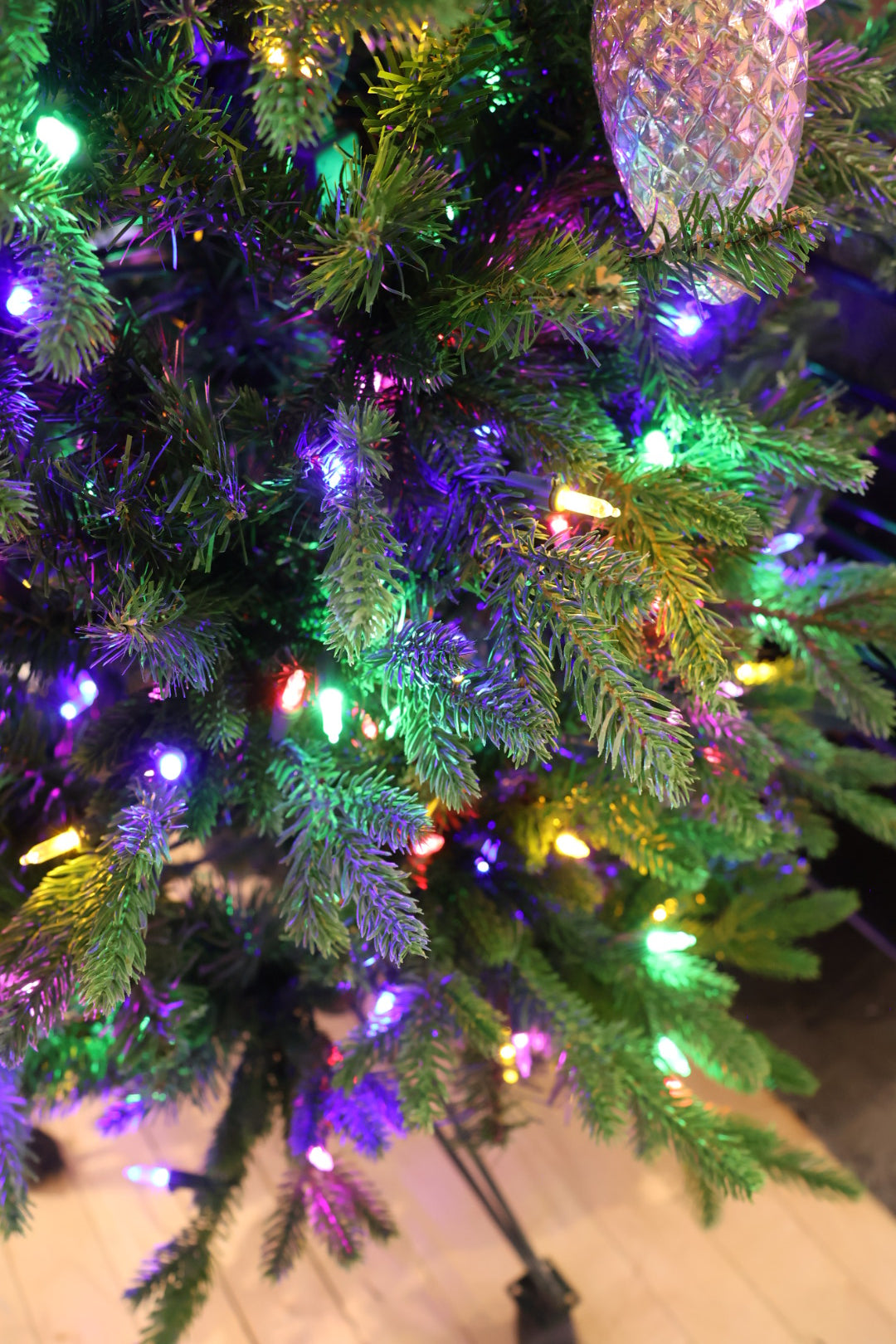 6' Dual-Lit Ornamental Pencil Tree