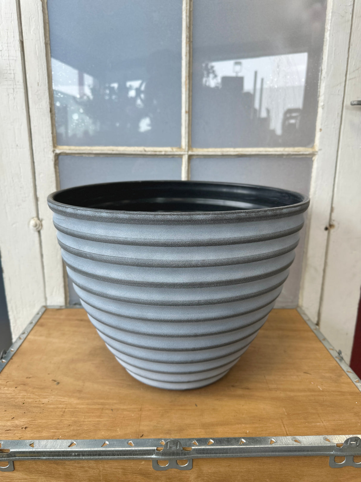 Grey Round Stripes Flower Pot