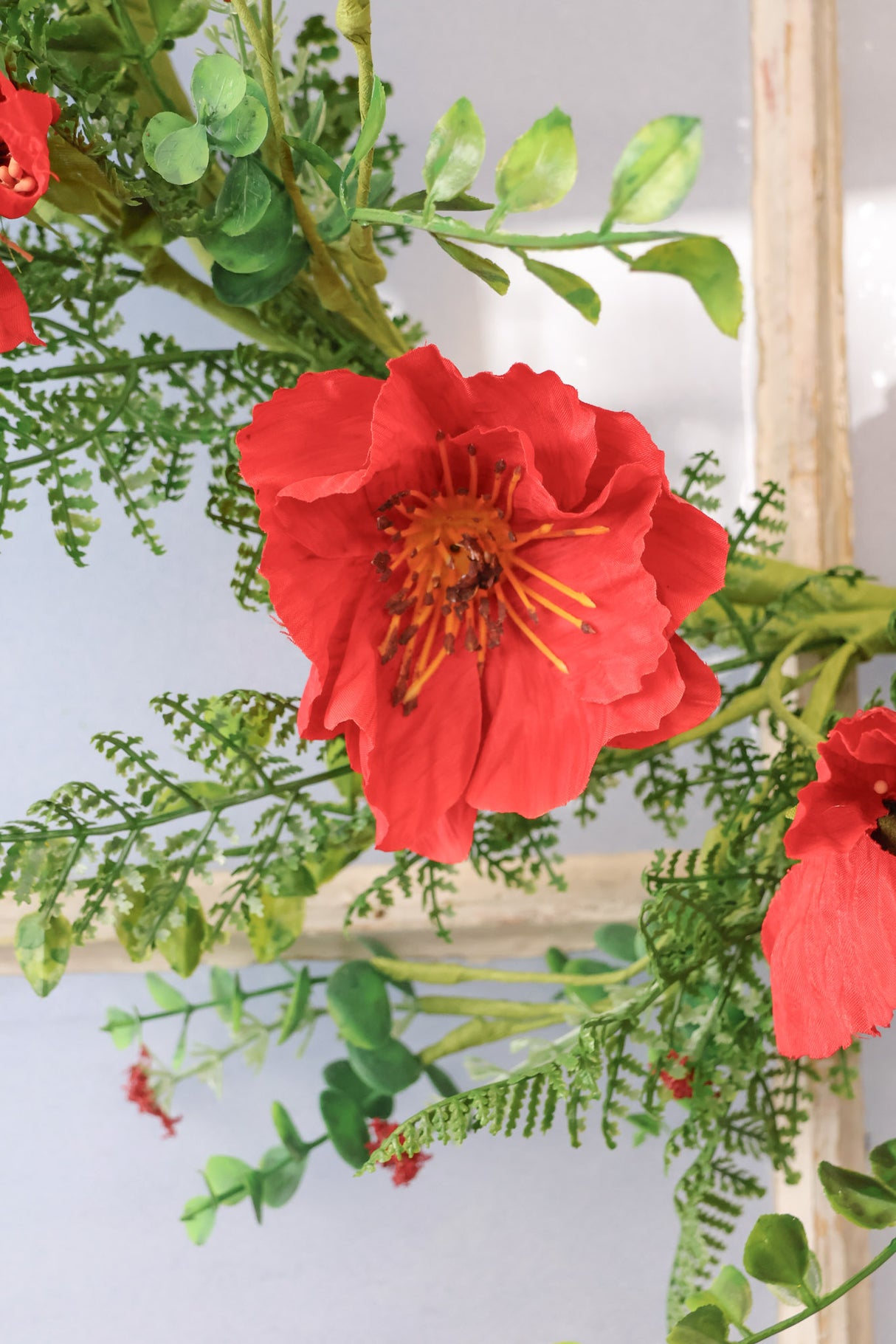 24" Punchy Poppy Wreath