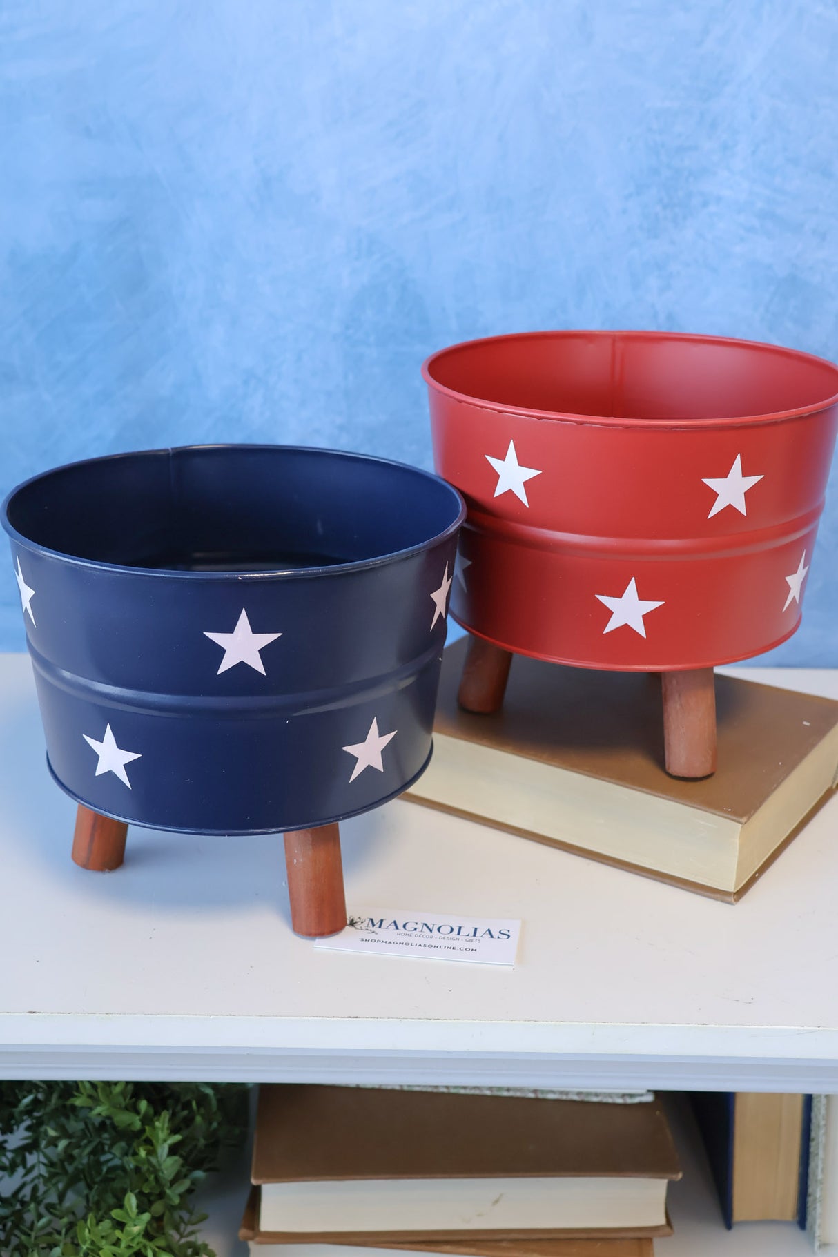 Americana Planters on Stands- 2 Colors